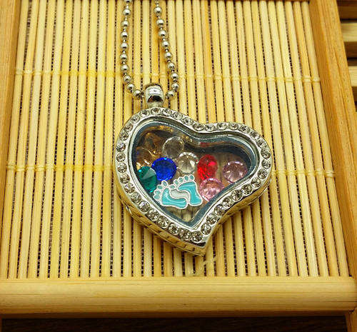 Living Memory Floating Charm Gilded Heart Locket Pendant Necklace